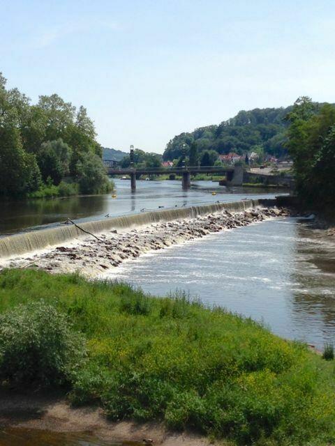 Eines der Weser-Wehre