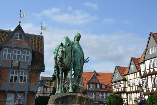 Reiterdenkmal von Herzog August auf dem Stadtmarkt in Wolfenbüttel (Foto: Katja Woidtke)