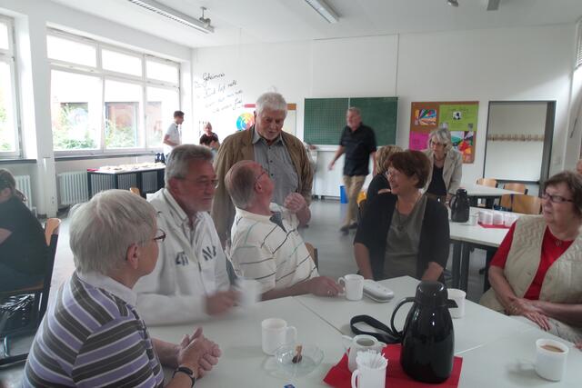 Austausch der Selbsthilfegruppen vor Unterrichtsbeginn.