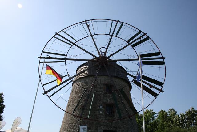 das mächtige Windrad