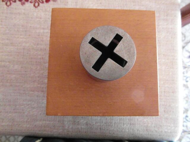 Oberseite der Sparkasse,die ein Würfel ist.