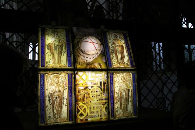 Hildegard-von-Bingen-Schrein