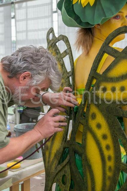 4. Fest der Naturgeister im 2014 im Botanischen Garten Augsburg - in der Elfenwerkstatt