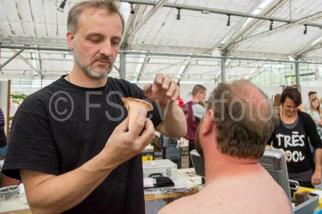 4. Fest der Naturgeister im 2014 im Botanischen Garten Augsburg - in der Elfenwerkstatt