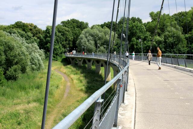 Herrenkrugbrücke
