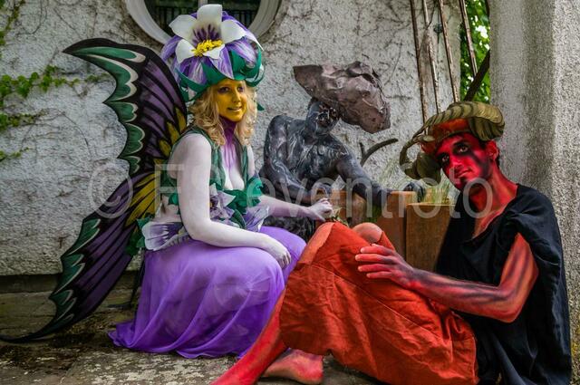 4. Fest der Naturgeister im 2014 im Botanischen Garten Augsburg - in der Elfenwerkstatt