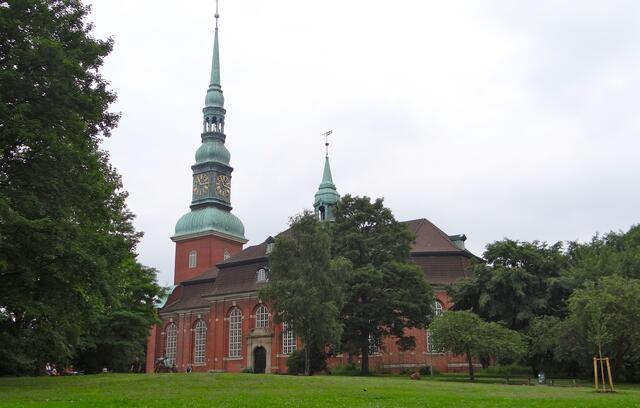 Hauptkirche St. Trinitatis in Altona, barocker Turm nach Vorlagen von 1688