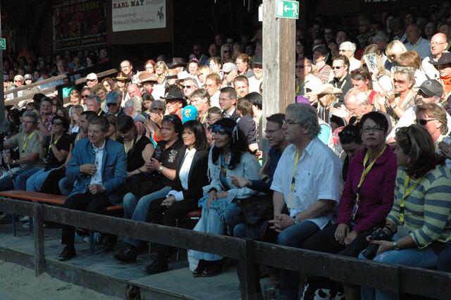 10. Süddeutsche Karl May-Festspiele in der Western-City Dasing - Volles Haus bei der Premiere