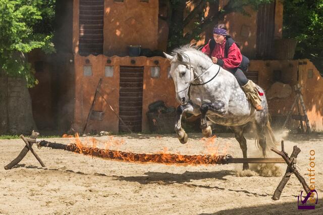 10. Süddeutsche Karl May-Festspiele in der Western-City Dasing, Dramatik, Romantik, Komik und abenteuerliche Stunts - den Zuschauer erwartet eine große Inszenierung von Karl Mays "Winnetou I"