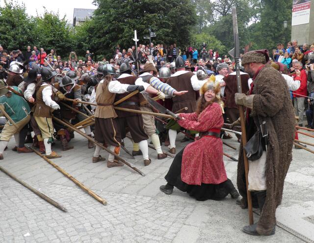 die croathischen Bagaluten gehen ihrer Unseeligen Bestimmung nach..... ;-)