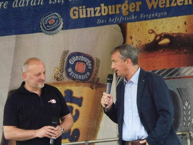 Gerhard Jauernig hier mit Donau 3 FM Moderator Harry Kist