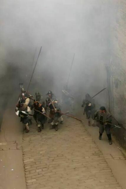 ...an from the smoke they came (Mateusz Stawowy) - Foto von Sylwia Grela