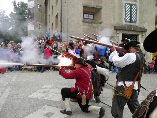 ...doch auch die zweite Salve bringt nicht den gewünschten Erfolg