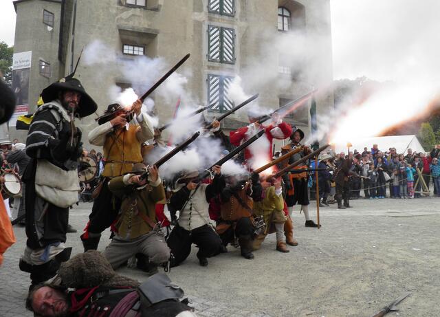 stattdessen wird zurückgeschossen....