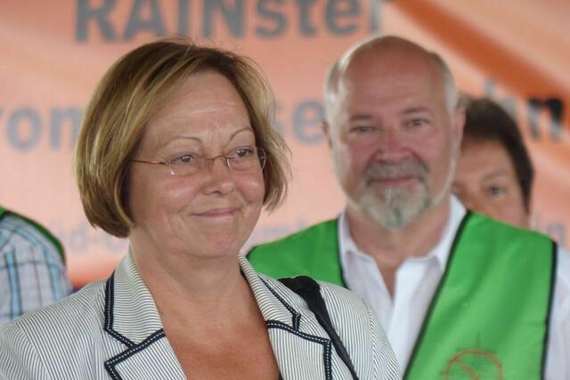 Gabriele Fograscher MdB und Gunther Leimeister (einer der Verantwortlichen)