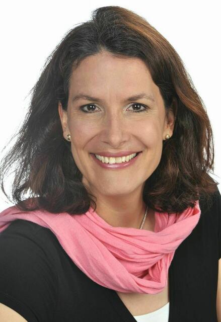 Ilona Wolf