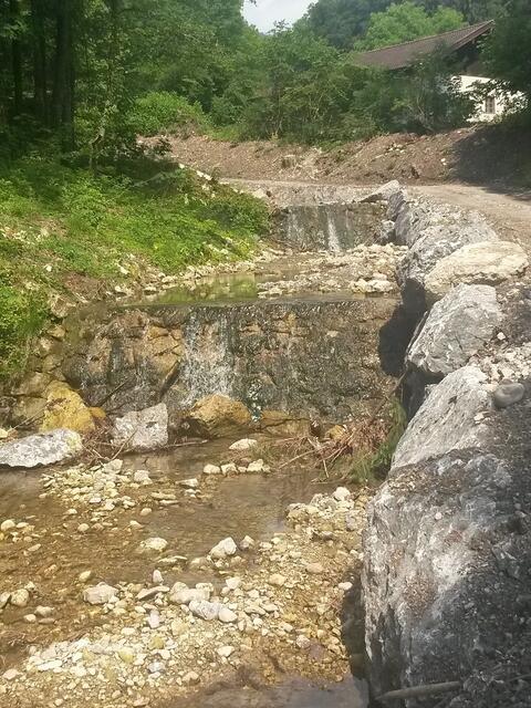 Begradigter Wildbach in Brannenburg