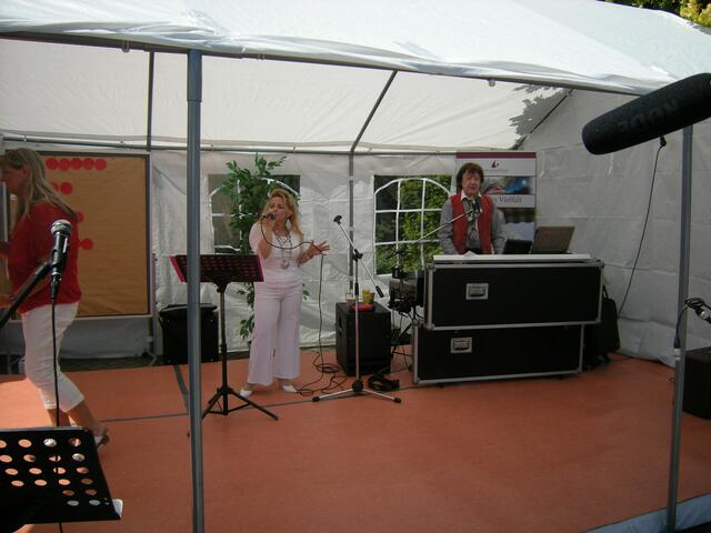 Bilder vom Sommerfest am 5.07.2014. Unterhaltungsmusik.