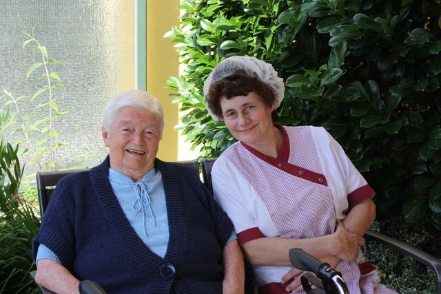...ein schöner Sonnentag im Garten...
