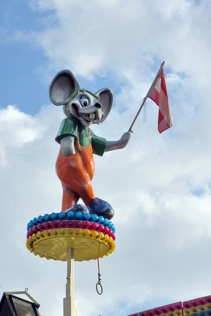 Wer kennt sich nicht aus Jugend-Tagen: Die Wilde Maus.