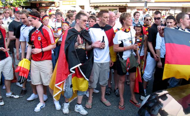 Straße frei für den Autokorso.