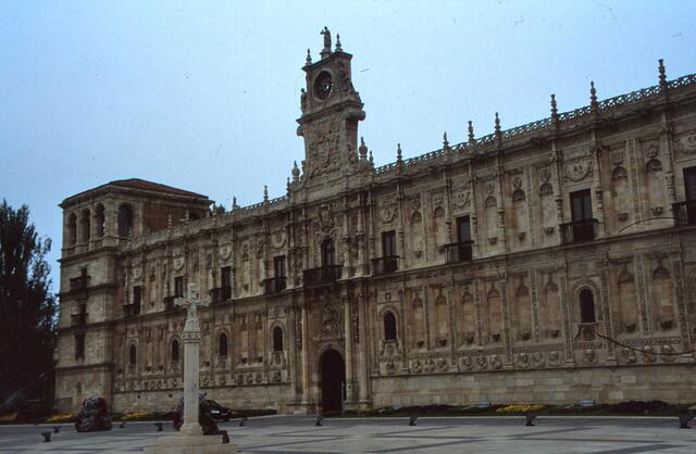 Pilgerhospital San Marcos in Leon