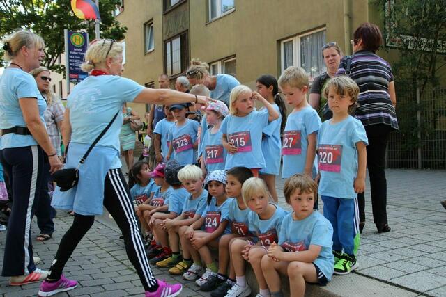 Bambinilauf beim 13. Lehrter Abend-City-Lauf des LSV. | Foto: Hubert Lödding
