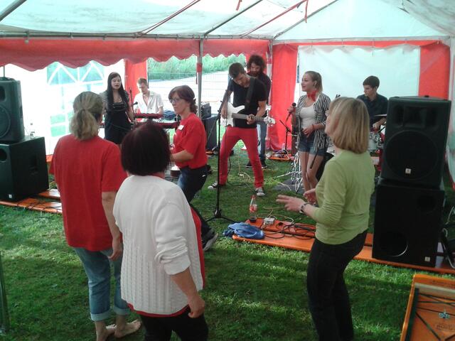 Magic Matze  & The Hairy Heartbreakers heizte zum Abschluss des Festes nochmal kräftig ein.