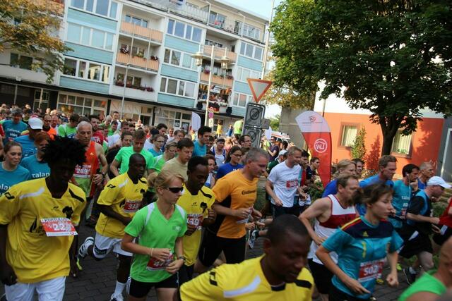 Zehn-Kilometer-Lauf beim 13. Lehrter Abend-City-Lauf des LSV. | Foto: Hubert Lödding