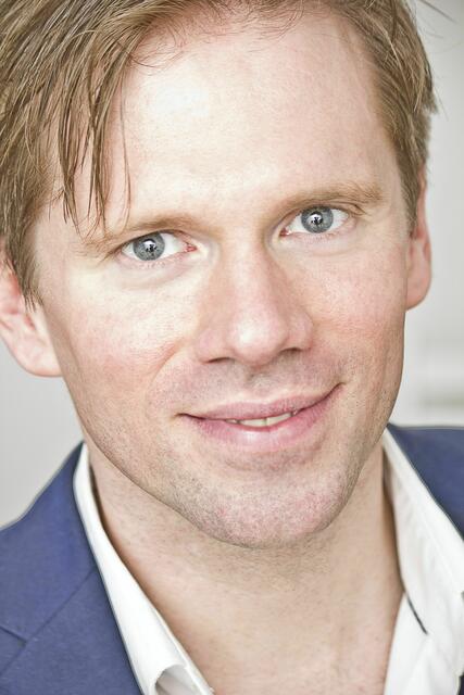 Tobias Neumann singt den Escamillo