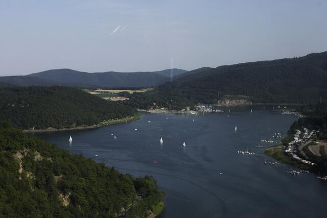 Nieder Werber Bucht. Rechts die Halbinsel Scheid, vorn ist Rehbach zu erkennen