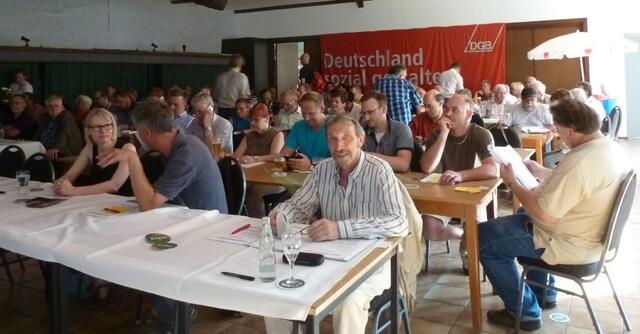 Stimmungsbild der gut besuchten Versammlung