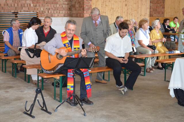 Die Lieder werden noch einmal durchgespielt.
