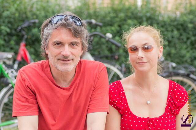 Helmut-Haller-Platz-Fest: Unter den Zuschauern: Stadtrat Peter Grab mit Lebensgefährtin Sabine Gentner