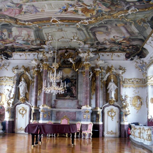 viersäuligen Baldachinaltar (heute ohne Altartisch)