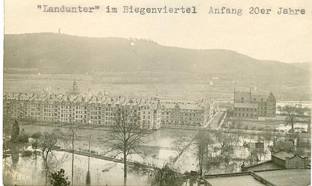 Etwa um 1930 fotografierte Friedrich Unkel das überschwemmte Biegenviertel von der Oberstadt her | Foto: Presseamt Stadt Marburg