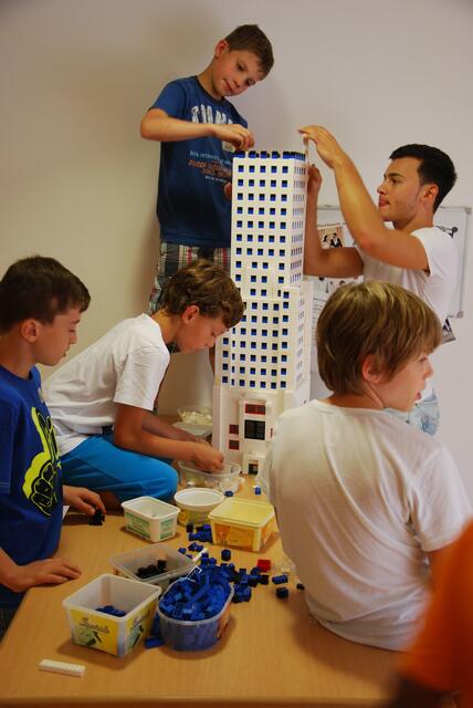 Jungs wollen hoch hinaus...