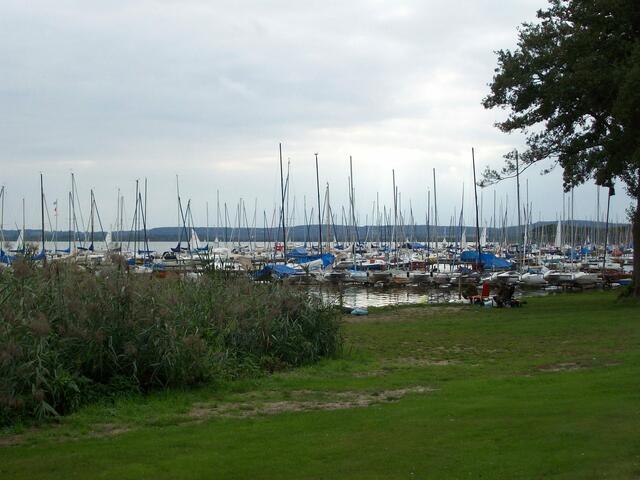 September: Boote in Mardorf / Steinhuder Meer