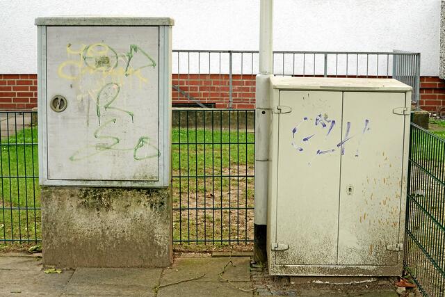 Gut, dass es immer noch freie Flächen gibt, auf denen sich junge Künstler mit ihrer Malerei austoben können! ( : - ))))