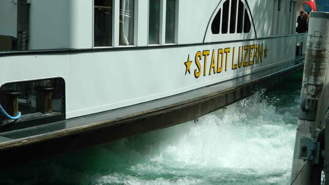 500 t Gewicht haben einen Tiefgang von 1,6 m