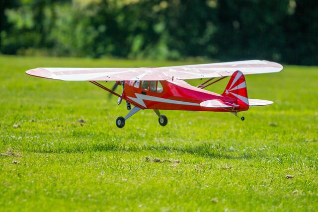 Modellfliegen im Juni 2014 beim MFG Barsinghausen e.V.