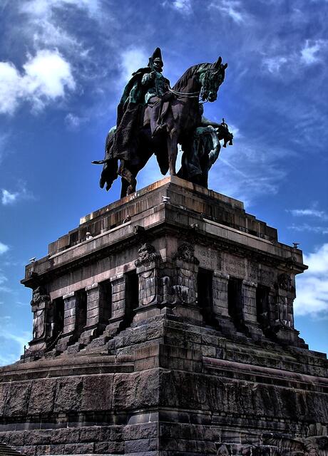 Reiterstandbild am Deutschen Eck in Koblenz