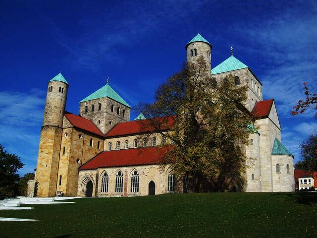 Oktober: Michaeliskirche Hildesheim