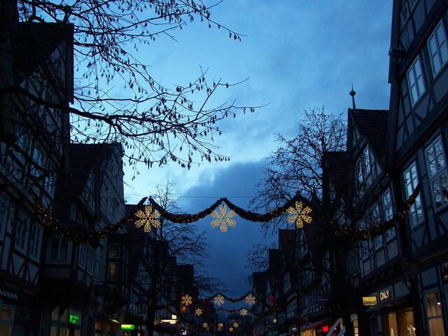 Dezember: Weihnachtsdekoration in Celle