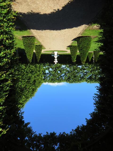 Mai: Durchblick in den Herrenhäuser Gärten Hannover