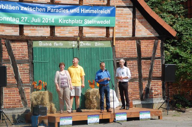 Die offizielle Eröffnung durch den Ortsbürgermeister Jens Utermann und den JubilarvertreterInnen
