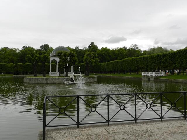 Kadriorg Park.