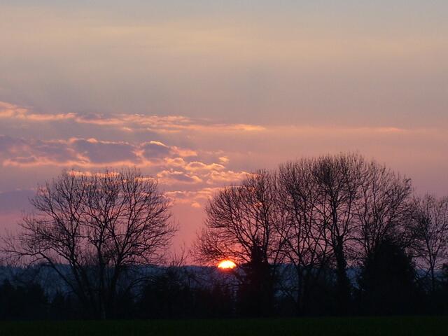 März: Sonnenuntergang in der Eldagser Feldmark