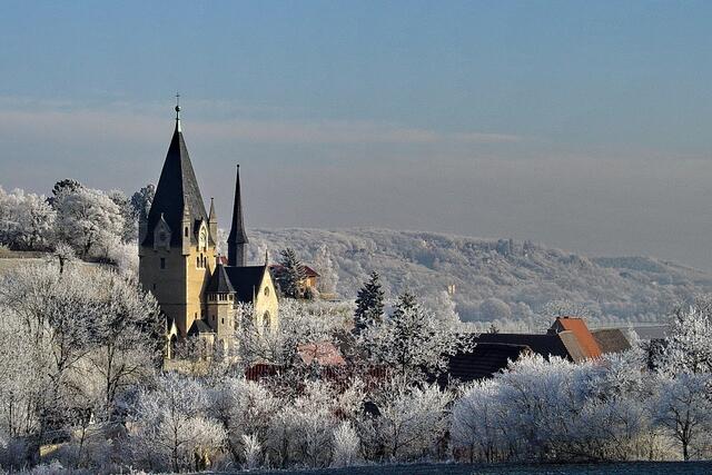 Klesla, Dezember, Weindörfchen Roßbach bei Naumburg im Raureif