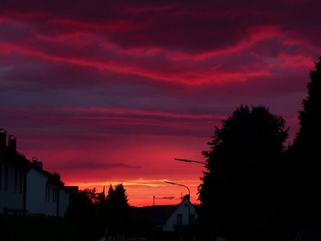 "Der Himmel brennt"